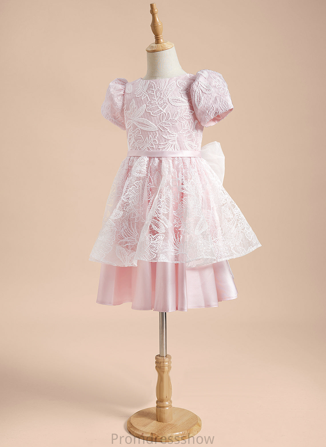 - Sleeves Flower A-Line Flower Girl Dresses Knee-length Gloria Neck Lace/Sequins/Bow(s) With Short Satin/Tulle Girl Scoop Dress