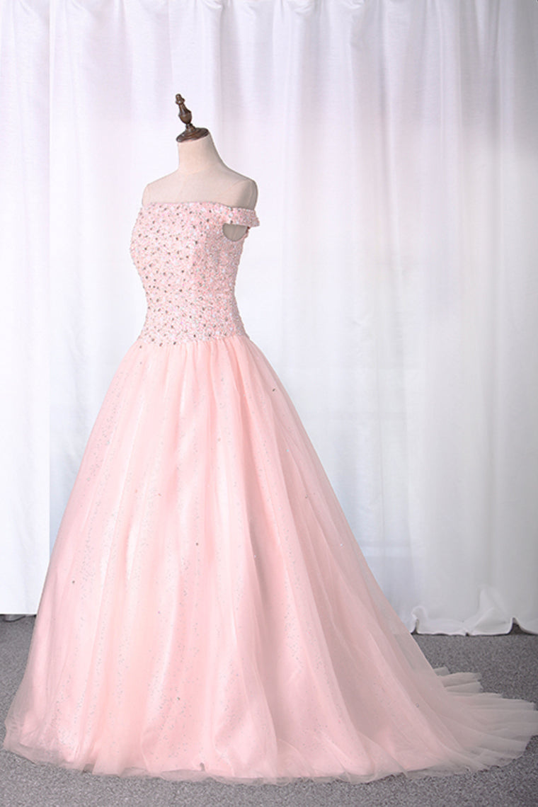 2024 Ball Gown Boat Neck Quinceanera Dresses Tulle With Beading